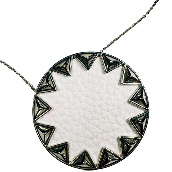 House of Harlow 1960 Sunburst Pendant Necklace in Silver Tone w/ White Leather - Picture 2 of 10